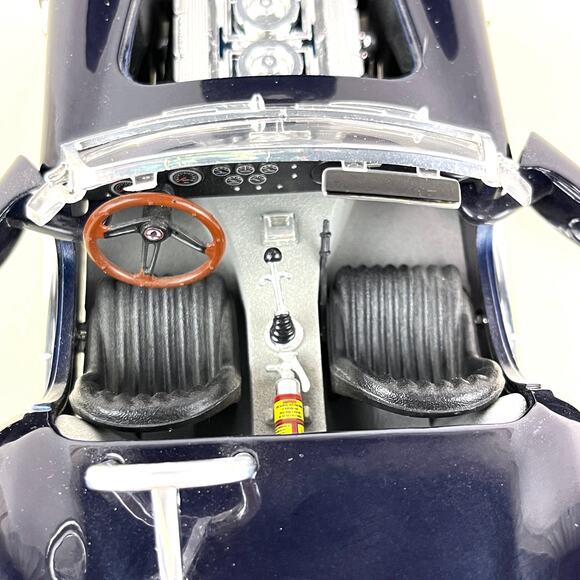 RoadLegend Convertible Shelby Cobra 427 SC Diecast Model Car in Midnight Blue - Picture 7 of 9